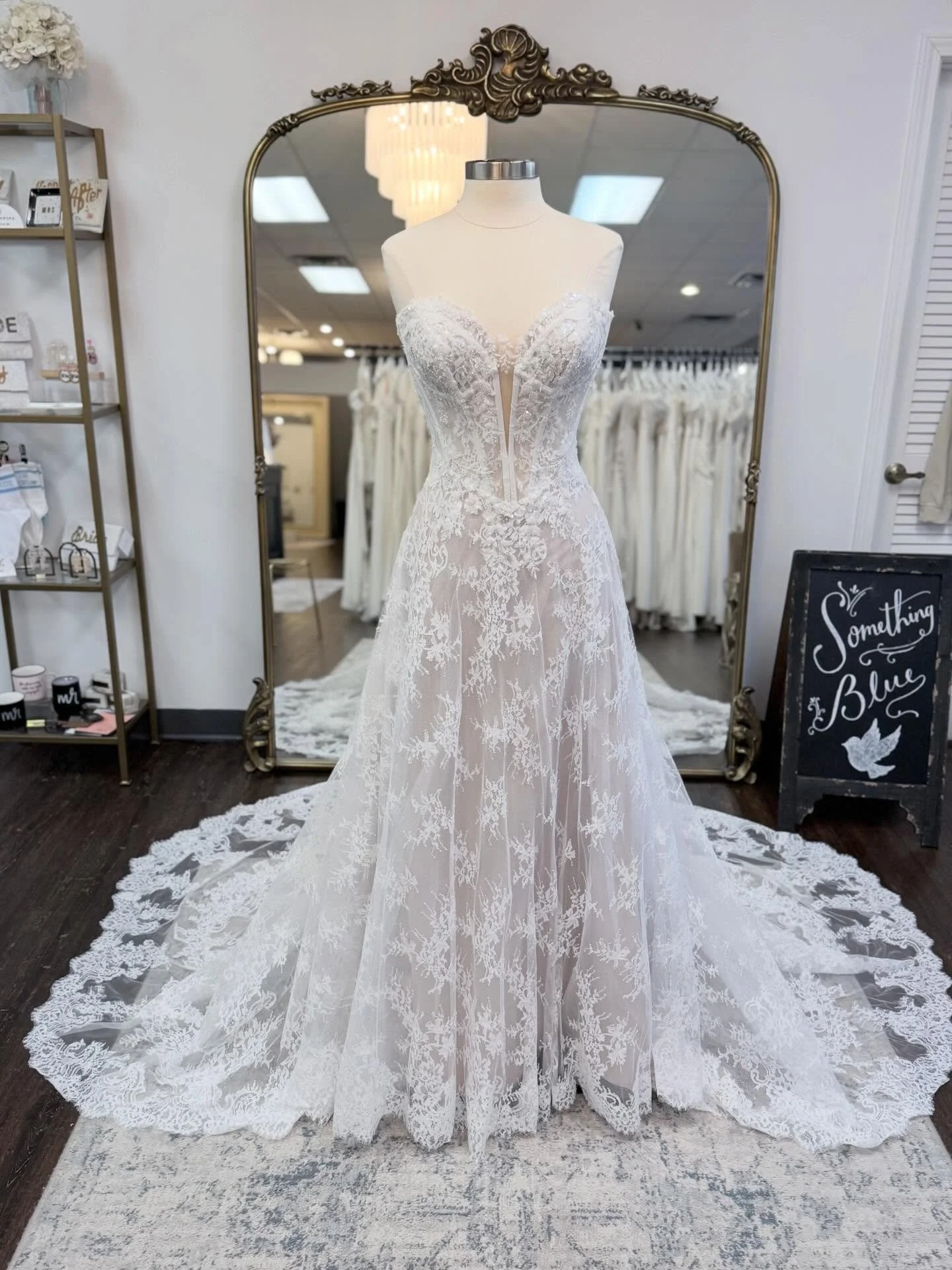 Serving aisle drama in the best way 💅🏼 ✨ 

This week&rsquo;s pick for #weddinggownwednesday is a brand new addition to our A-line rack and we NEEDED her! The strapless plunge neckline, sparkling lace and INSANE train are just a few of the gorg deta