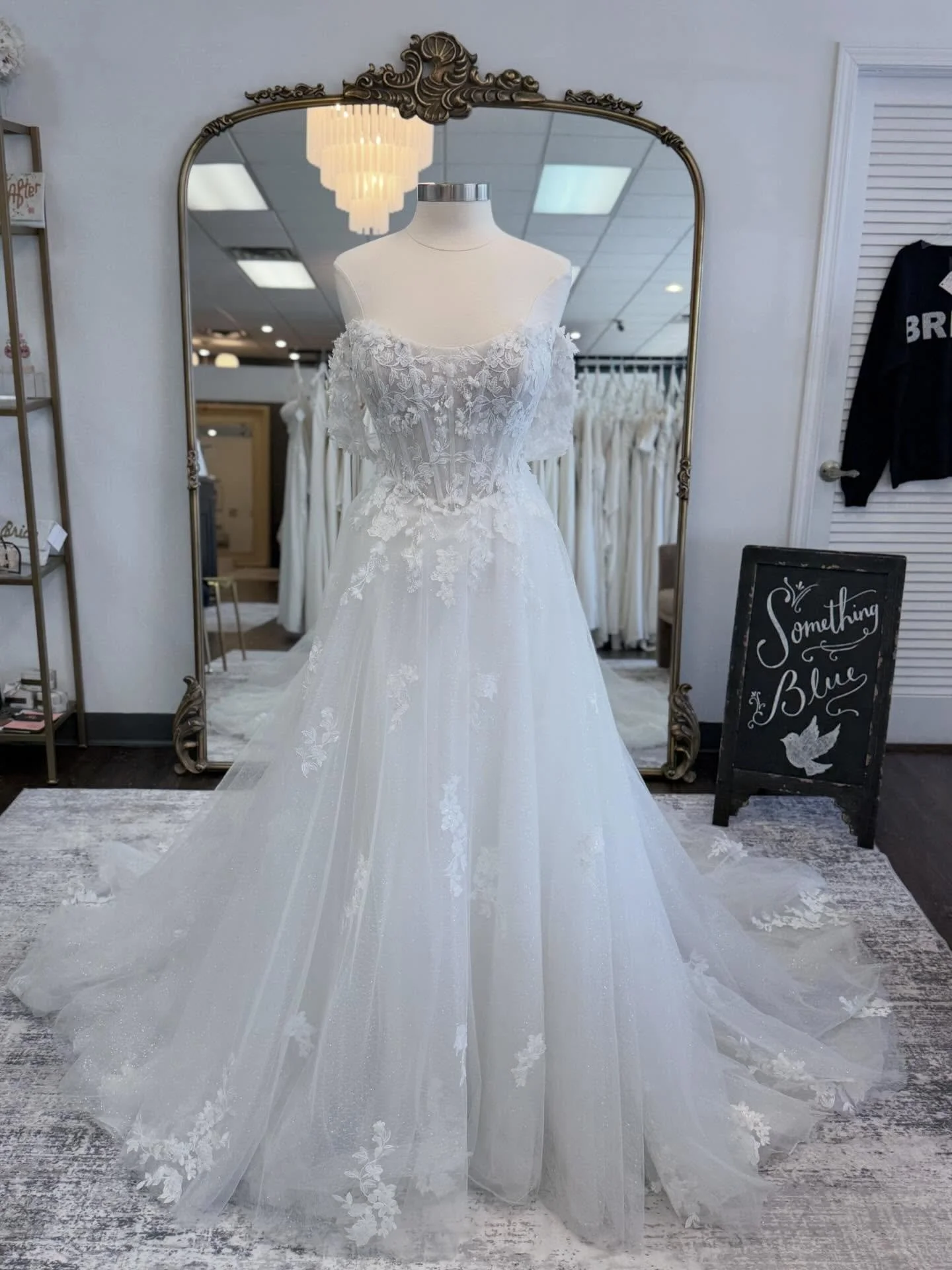 Off-the-shoulder romance, dreamy florals, and the kind of sparkle that makes you want to say YES!✨

Designer: @essenseofaustralia 
 

#weddinggownwednesday #somethingbluebridal

wedding dress shopping &bull; wedding gowns &bull; bridal boutique &bull