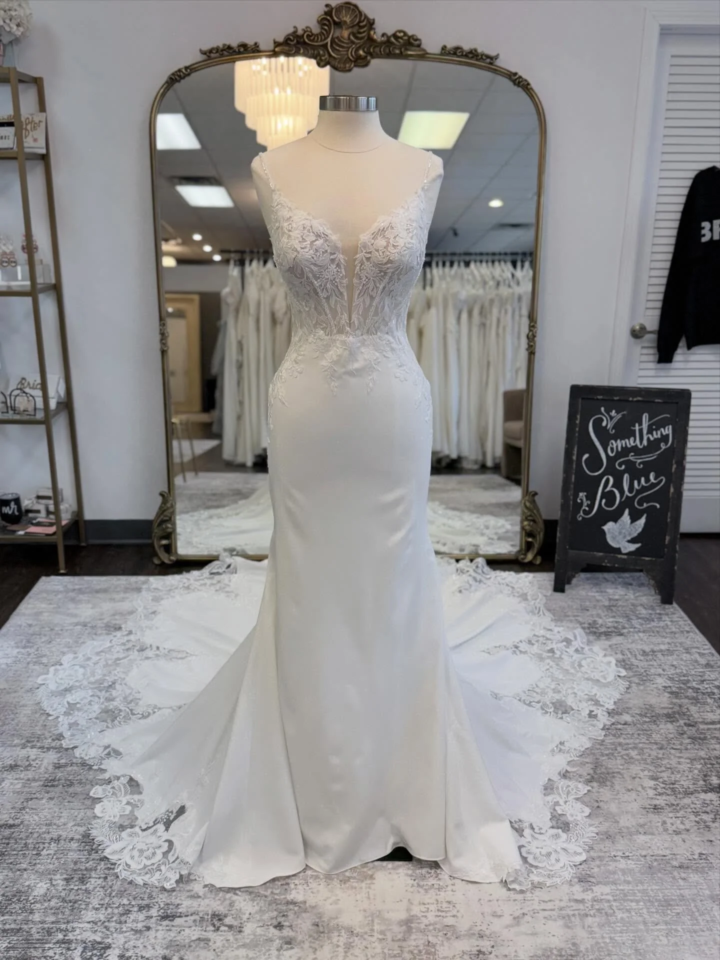 Clean lines, sparkling lace, and just the right amount of drama ✨

Designer: @missstellayork 

#weddinggownwednesday #somethingbluebridal 

wedding dress shopping &bull; crepe wedding gown &bull; wedding dresses &bull; bridal boutique &bull; bride