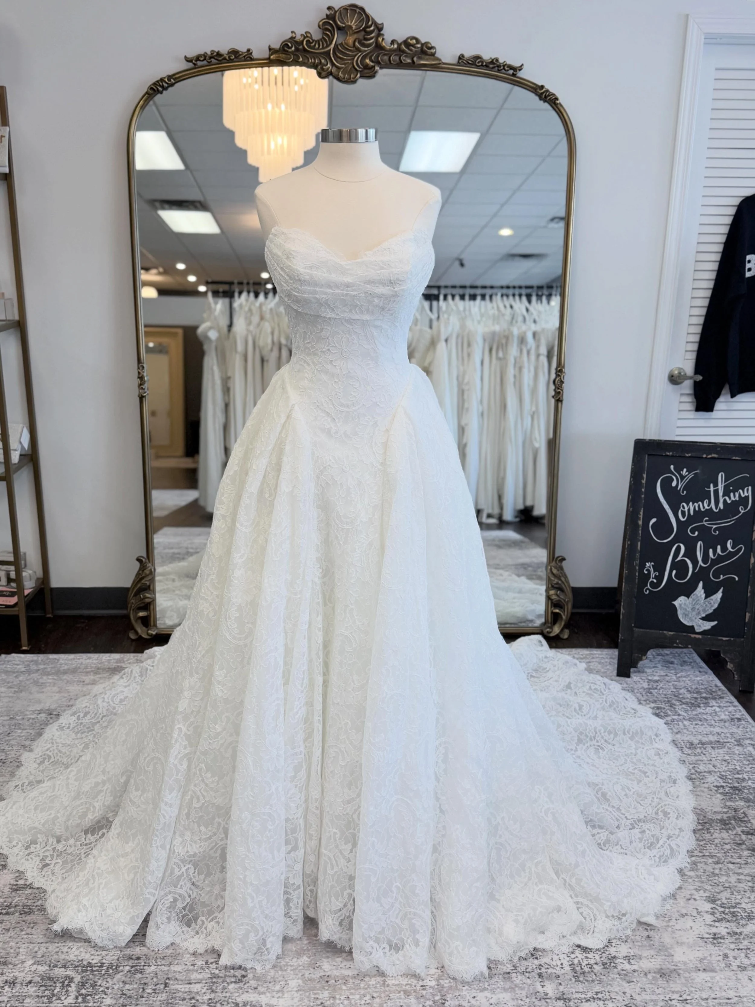 Fresh off the delivery truck and new to SBB&rsquo;s racks, this gorgeous gown from @maggiesotterodesigns is a Chantilly dream! 🤍

 #weddinggownwednesday #somethingbluebridal

wedding gown wednesday &bull; wedding dress shopping &bull; chantilly lace