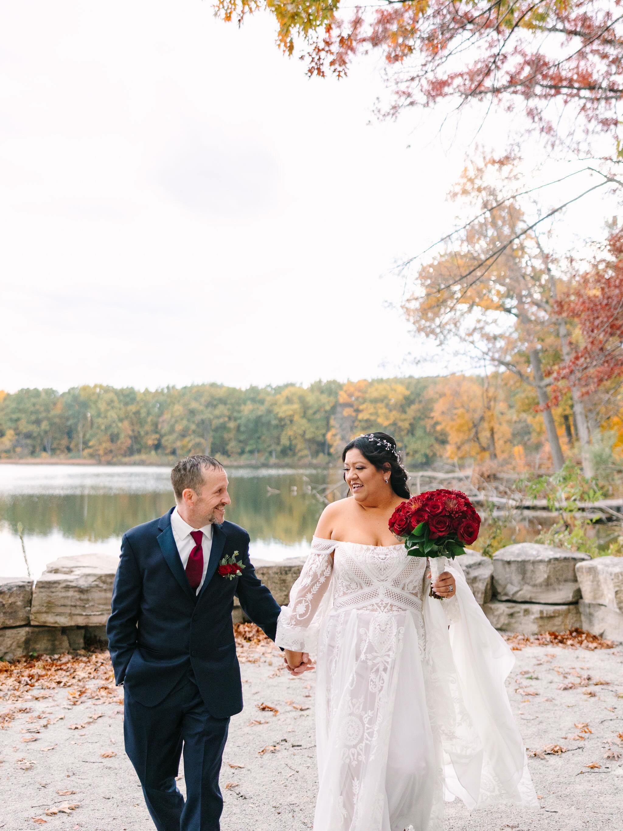We love showing off our gorgeous brides so much!! Melissa &amp; Jason&rsquo;s beautiful big day is on the blog! 🤍

Dress: @allwhowander from Something Blue Bridal
Photography: @abbeygrimphoto 
Venue: @theallureonthelake 
Floral: @kristinalynnfloral 