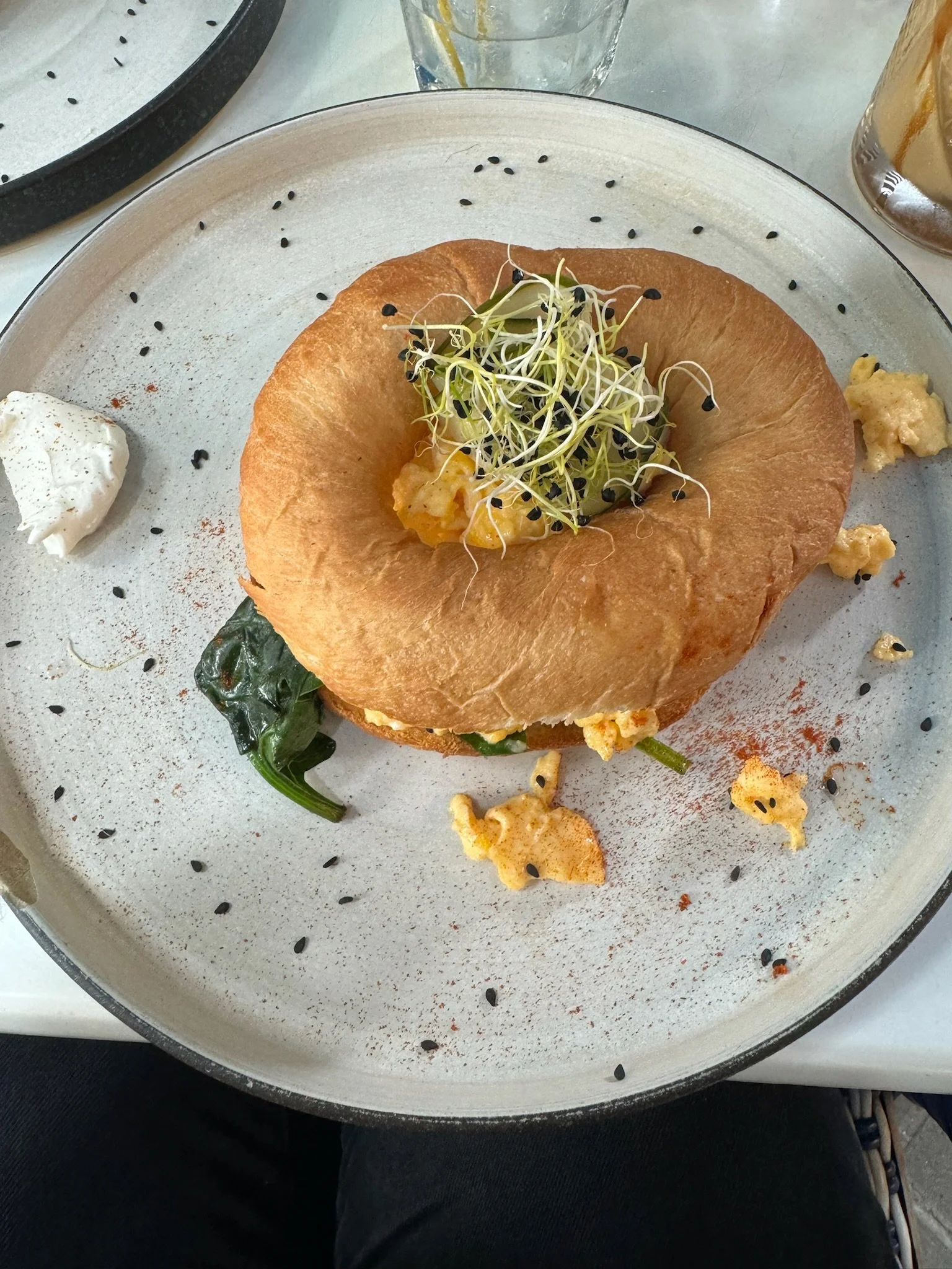 20 Healthy Breakfast Ideas for Breastfeeding Moms (Quick, Nourishing &amp; Meal Prep Friendly)