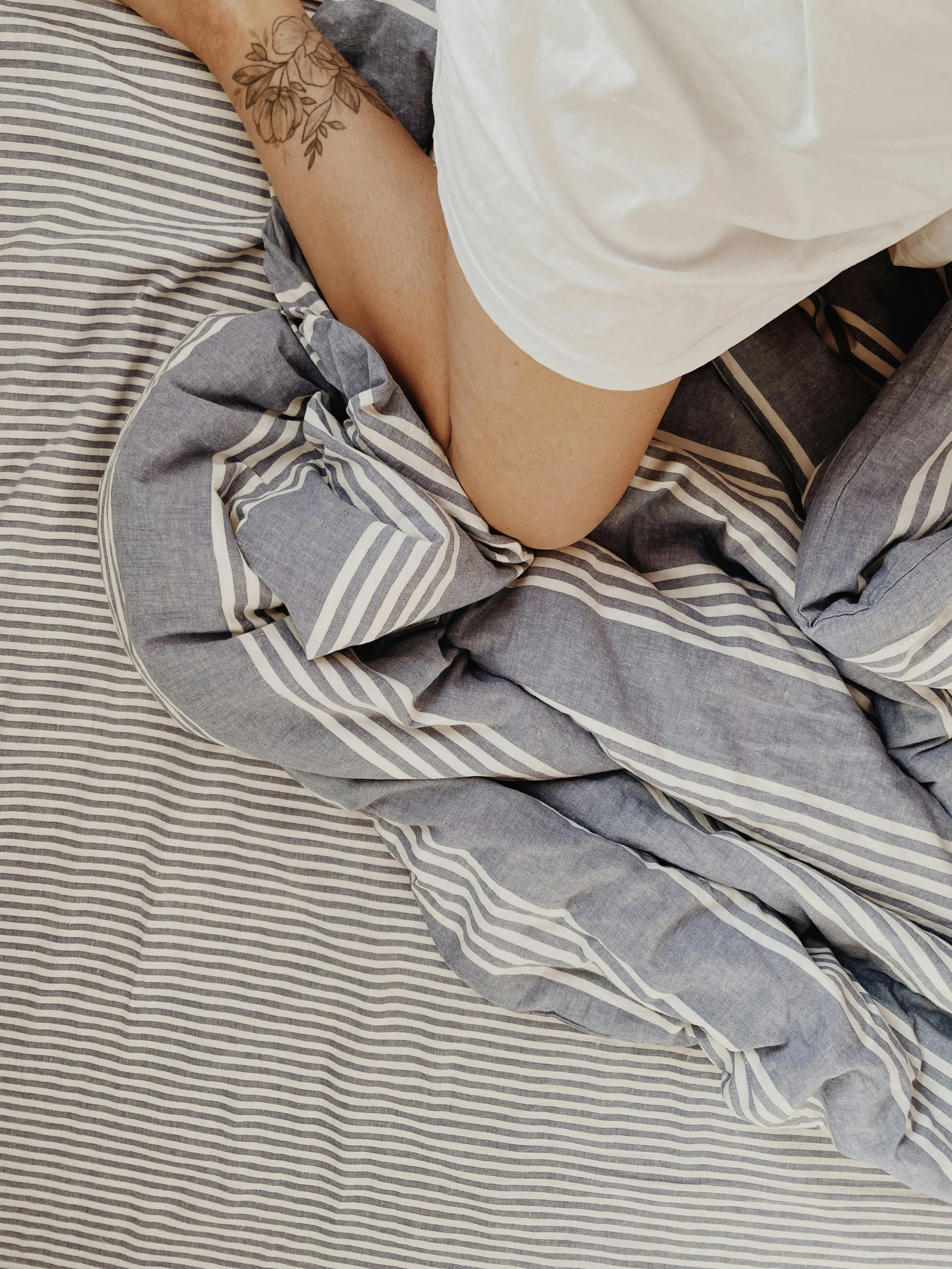 Healthy Night Routine for Moms: Simple Habits for Better Sleep