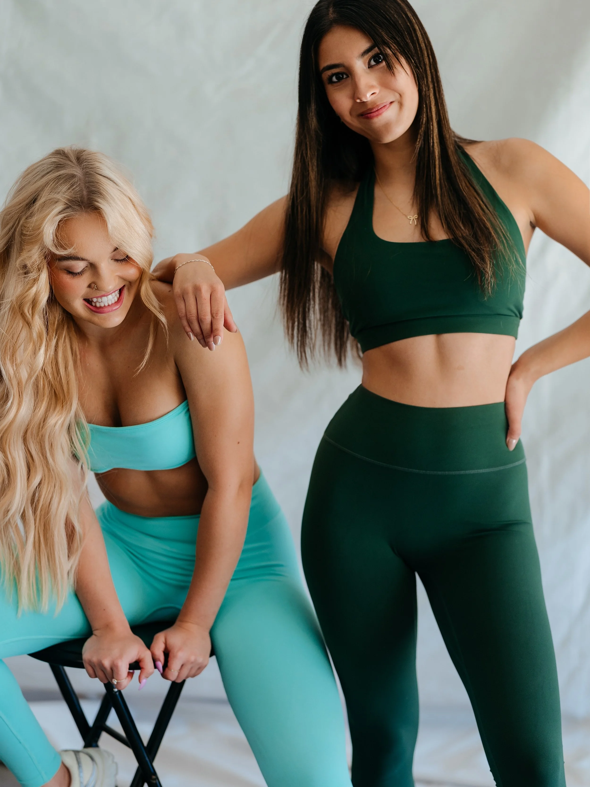 Feel grounded. Move freely.

#activewearfashion #fitnessmotivation #activeweargoals