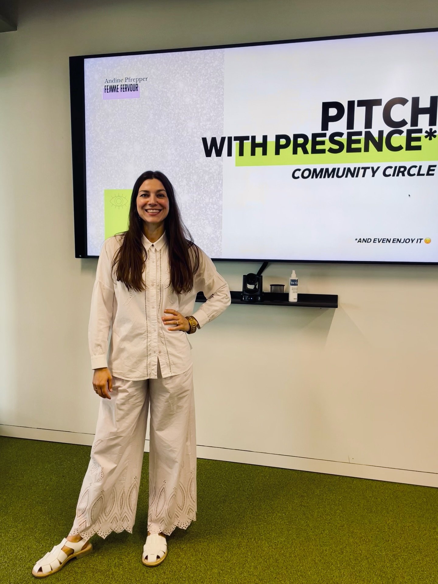 Pitch presence is not a nice-to-have. 
With presence, you invite contact and connection. And THAT is what pitching is all about.

On Monday, I hosted my first Community Circle at @campus__founders &mdash; all about Pitch Presence.

We started with th