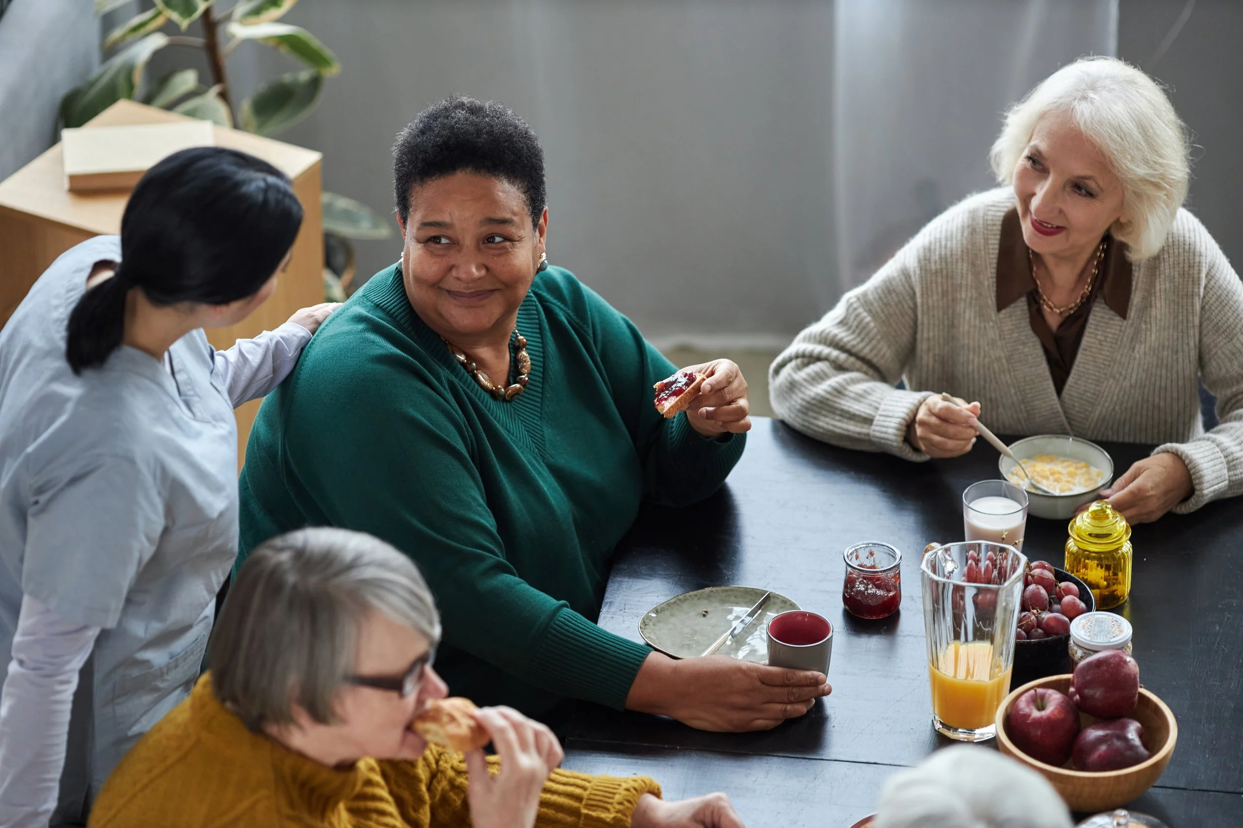 What Can You Expect from an Assisted Living Community in Pewaukee WI