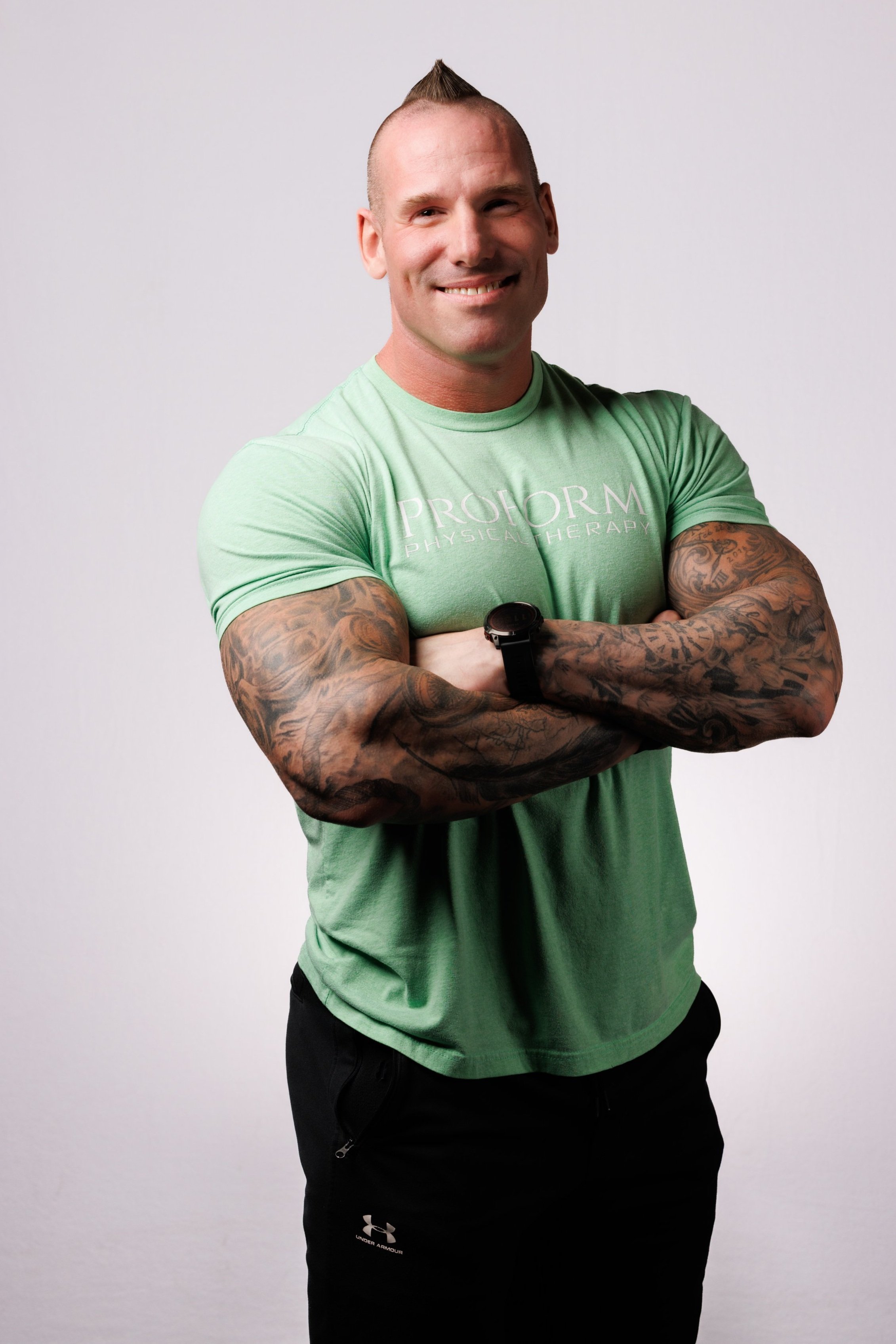 Chad Burnham headshot physical therapist and business consultant specializing in cash-based practice growth