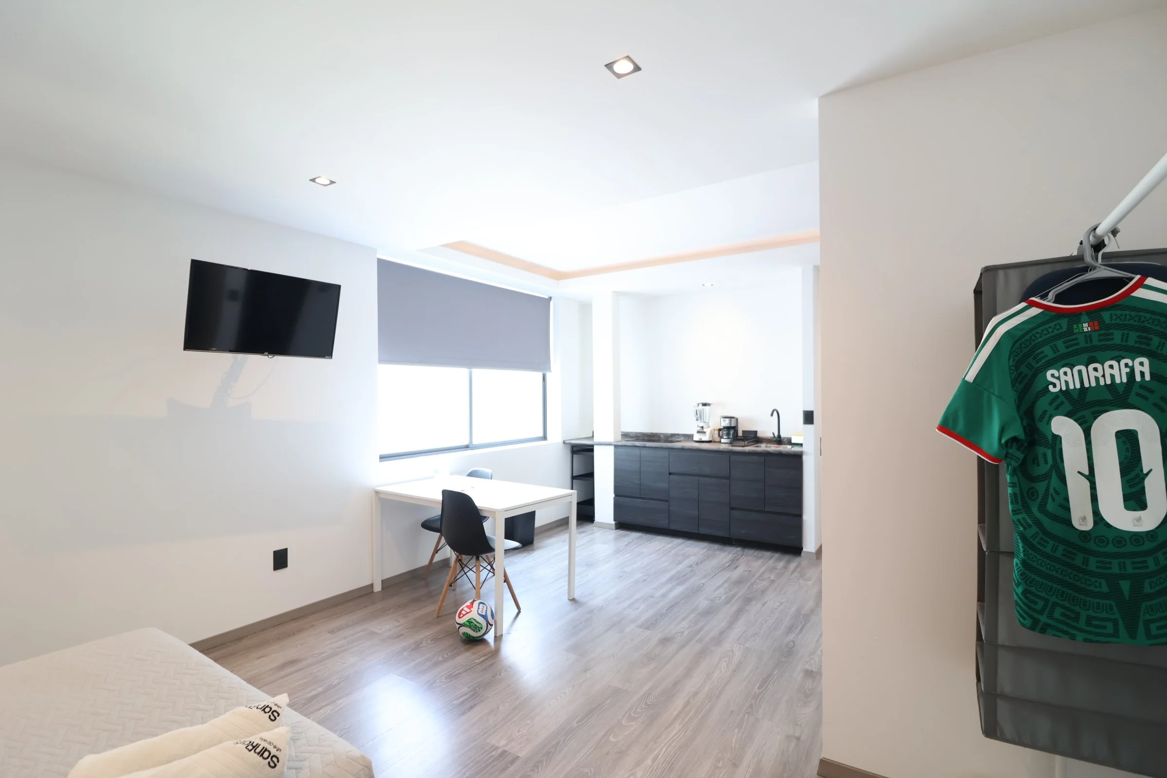 Suite 6