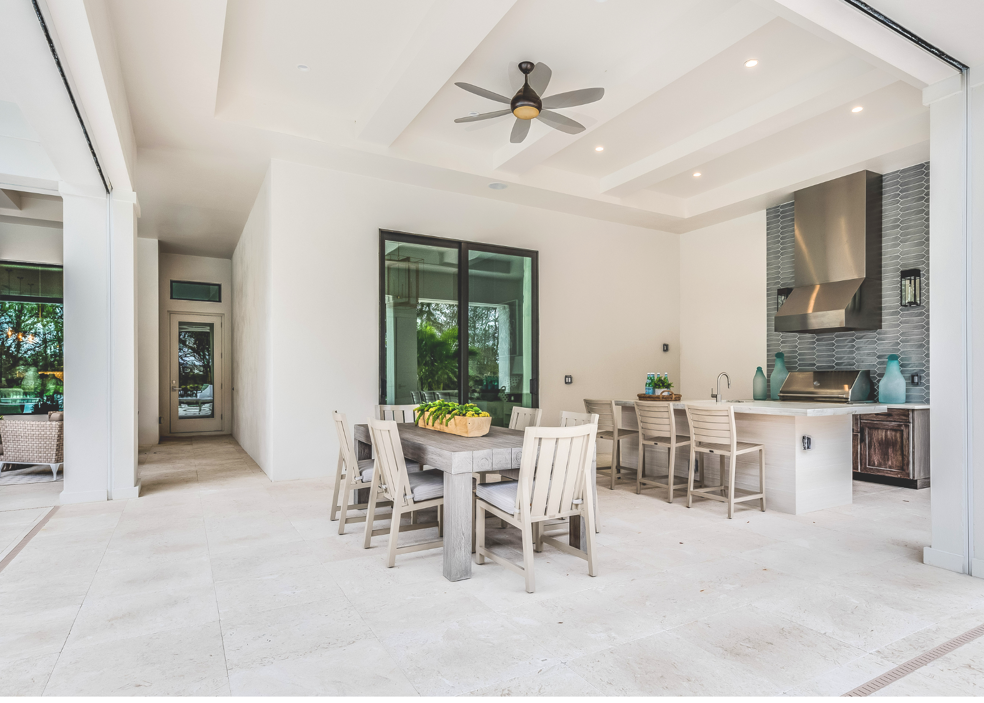 Exterior-Residential-Painter-Naples-Florida-Lanai