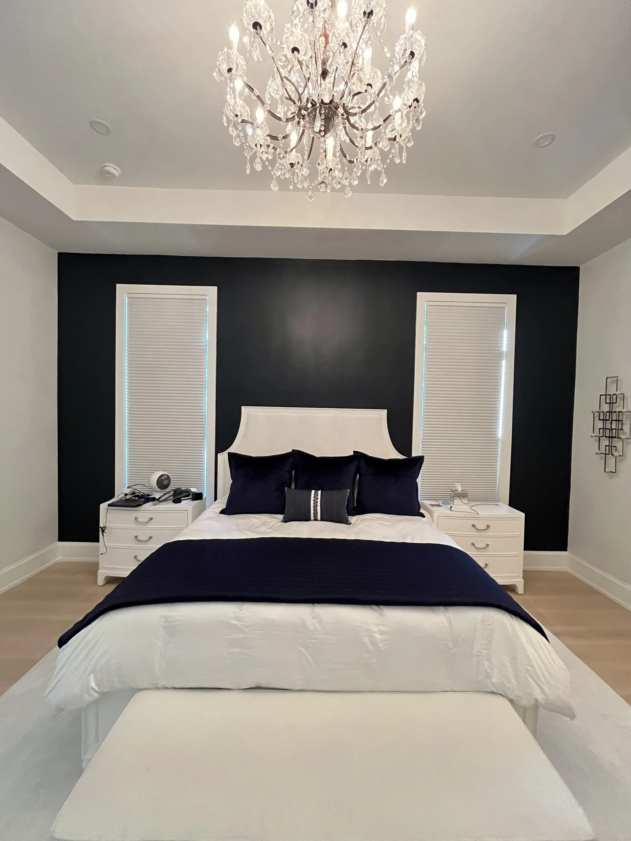 MAPA-Painting-LLC-Accent-Wall-Repaint-Before-Decorative-Trim