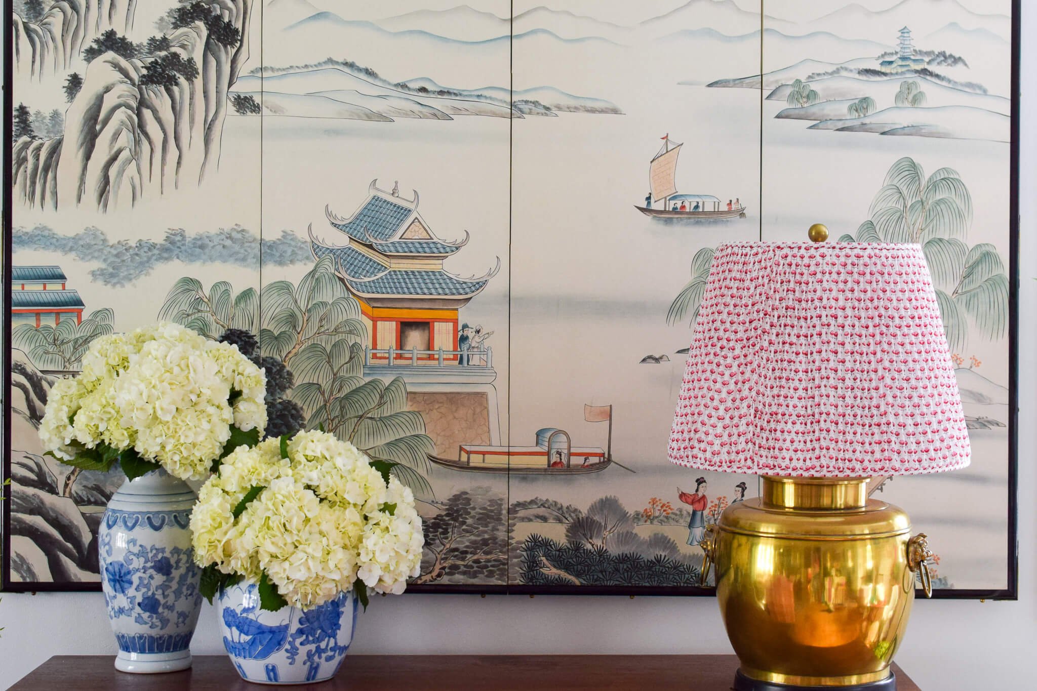 How to Use Vintage Lamps in Your Decor