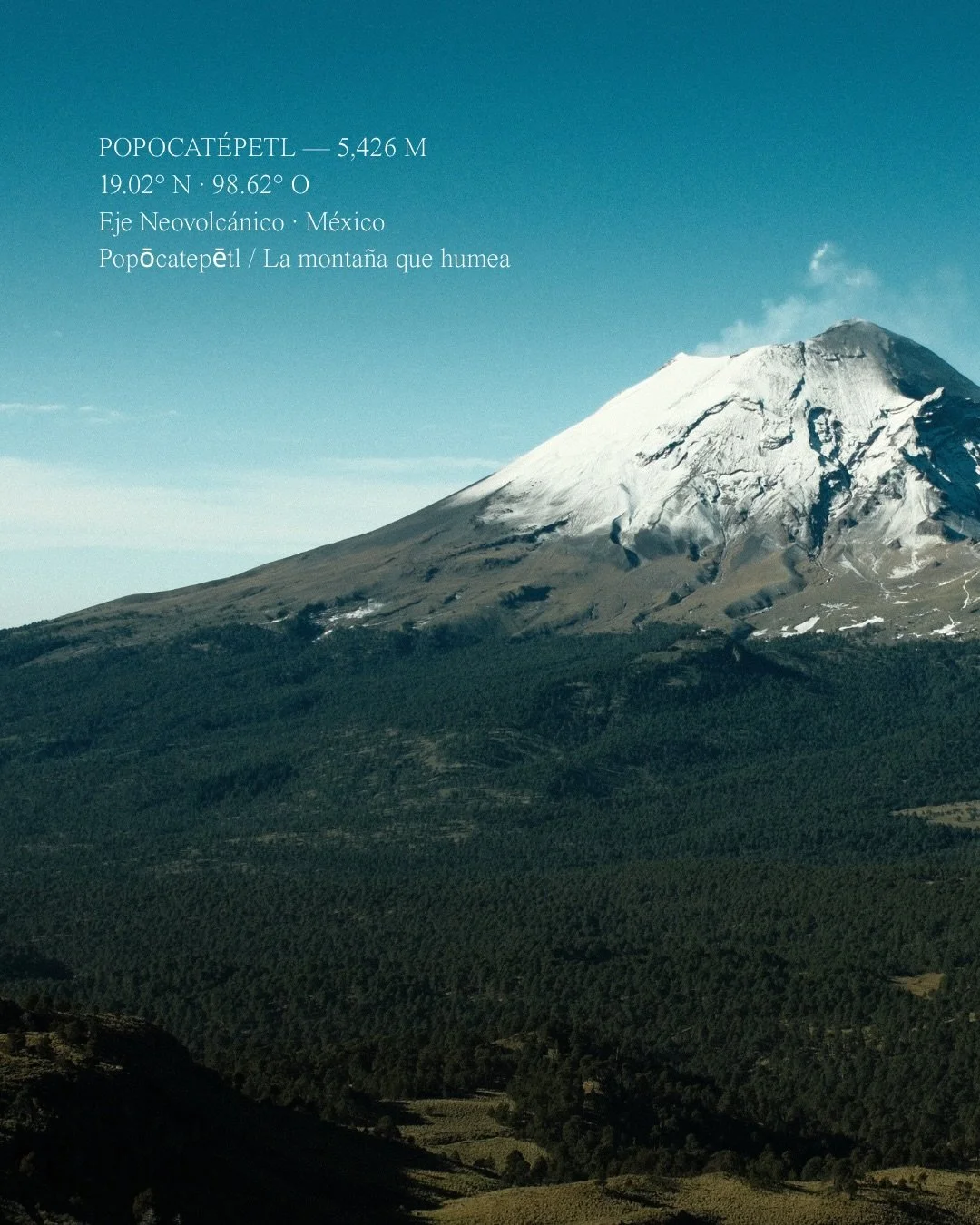 Un orgullo Poblano poder despertar todos los dias con la vista a este grandioso Volc&aacute;n 
En Monkeylion estamos orgullosos de nuestras Ra&iacute;ces
#elevatenature #outlastnature 
#raiz #sierra #cima