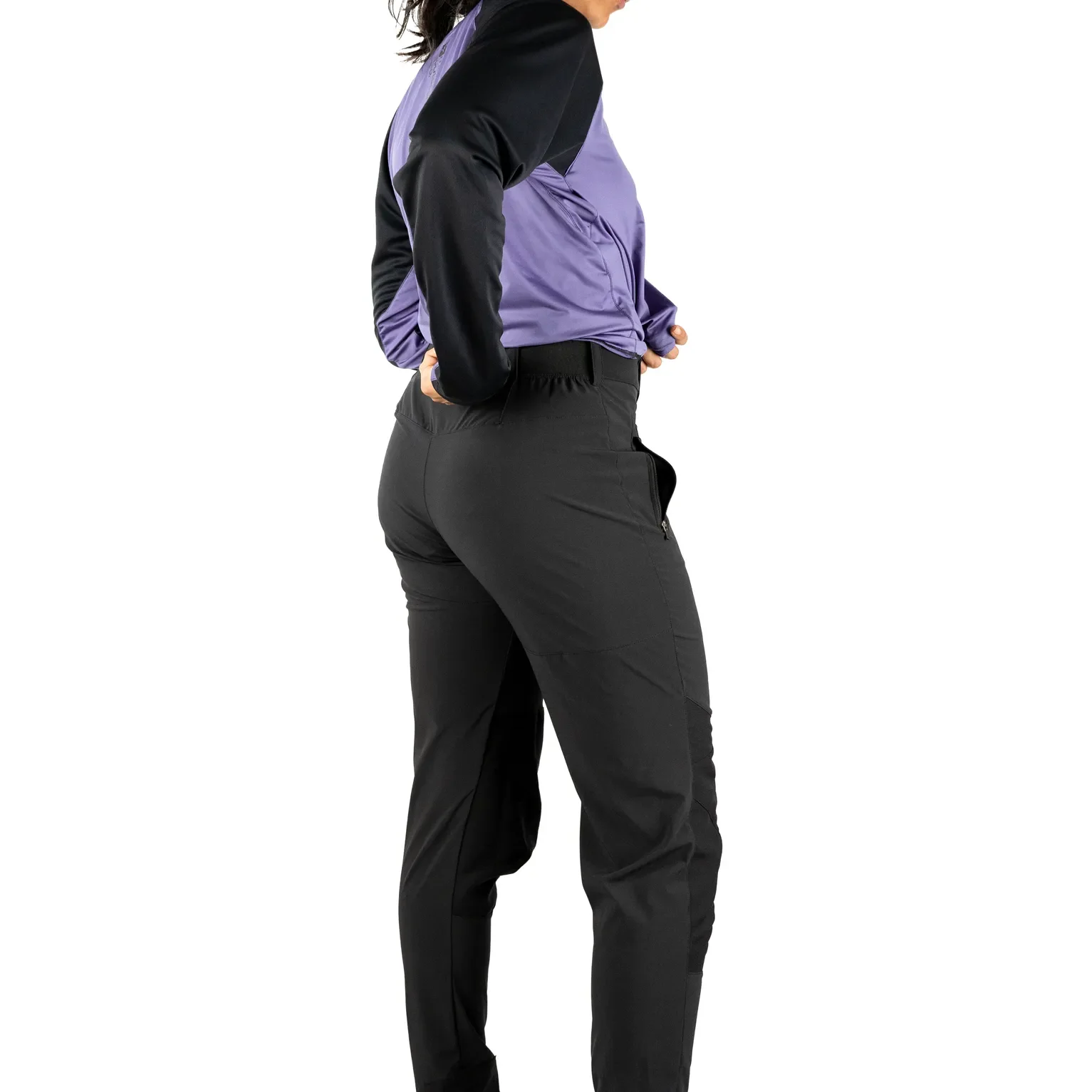 Monkeylion_mtbpantswomen_model-2.webp