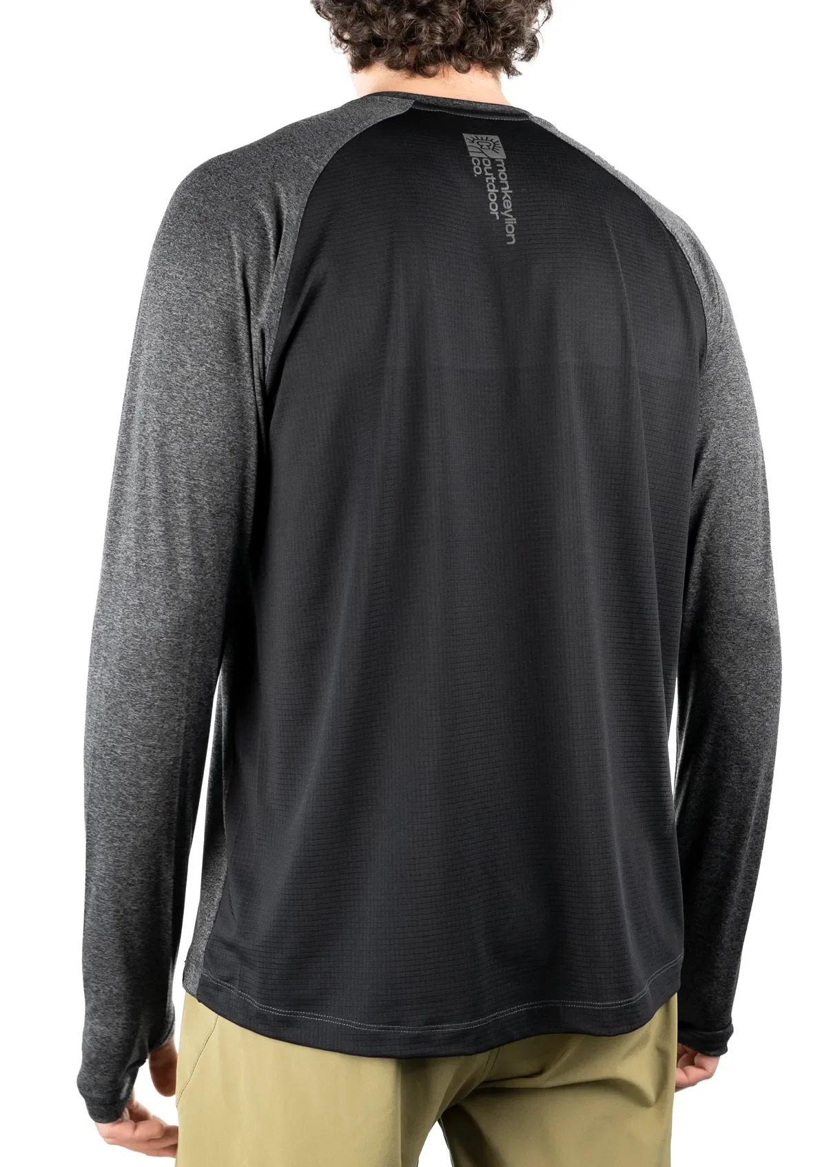 monkyelion_jersey_negro_model1.webp