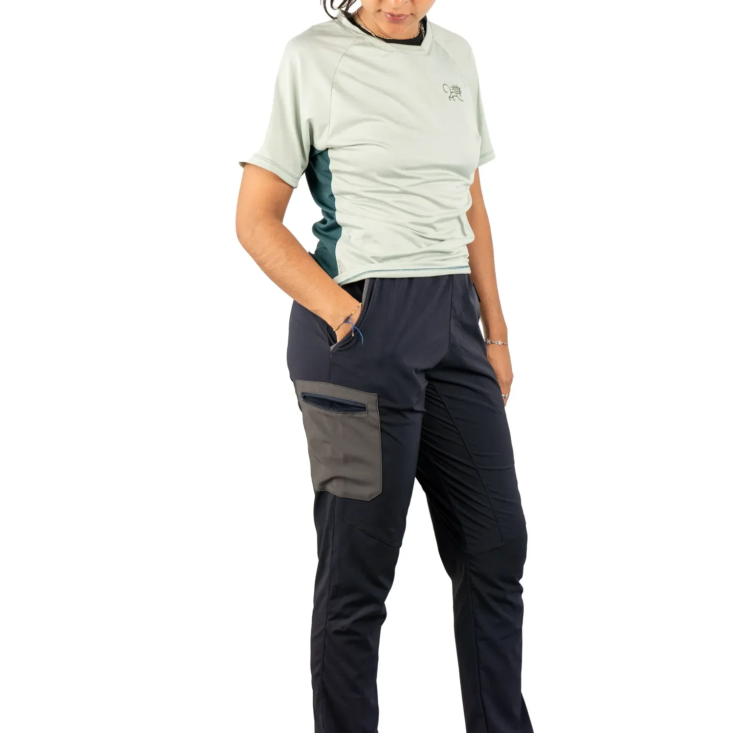 all-mountain-pants-mtb-women-model-1.webp