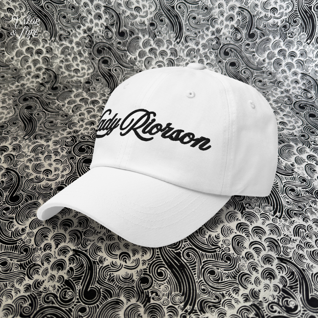 Lady Riorson white hat side2 - valor & lore.png