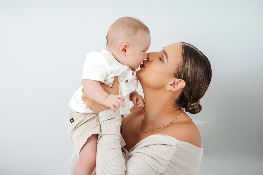 From the first embrace to the first drop-off at preschool, and all the way to high school graduation—Mumma will always be there, protecting and loving you through every stage of life. ✨
Capturing the beautiful bond between a mother and her chi