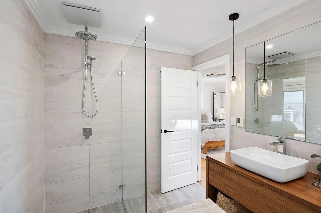 master+bath.jpg