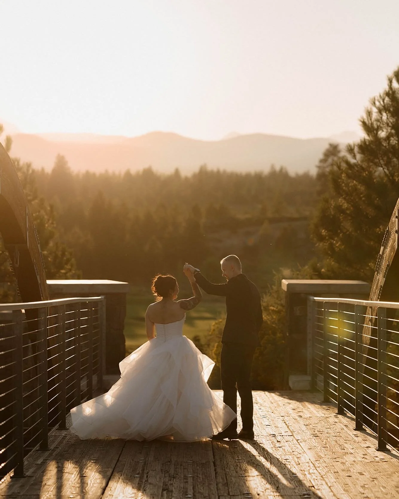 2026 nearlyweds, it&rsquo;s your time! ✨ If you haven&rsquo;t booked your dress or outfit shopping appointments yet, now&rsquo;s the moment to find the look that makes you feel incredible. The aisle is closer than you think! 

If you need recs on whe