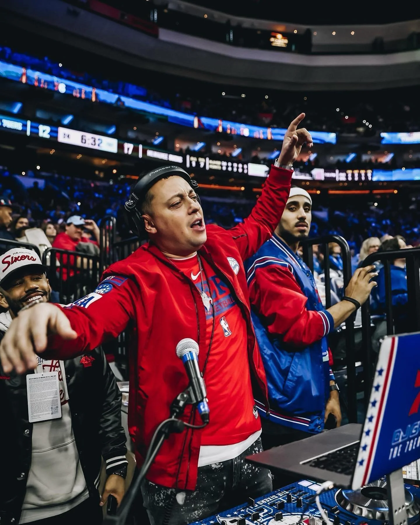 SIXERS IN SIX! That&rsquo;s it, that&rsquo;s the caption.🏀