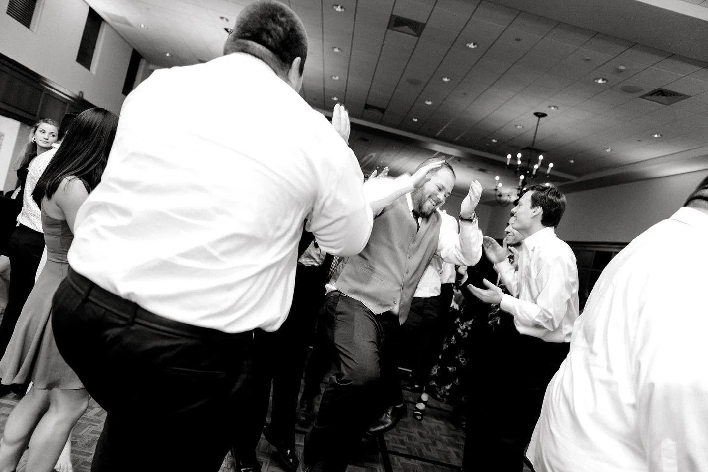 That FRIDAY feeling!
&bull;
Planning a wedding? Looking for amazing entertainment for your special event? We&rsquo;ve got someone in mind😉 Give us a buzz today (267)521.1450. Philadlephia based, with the capacity to produce amazing events worldwide.