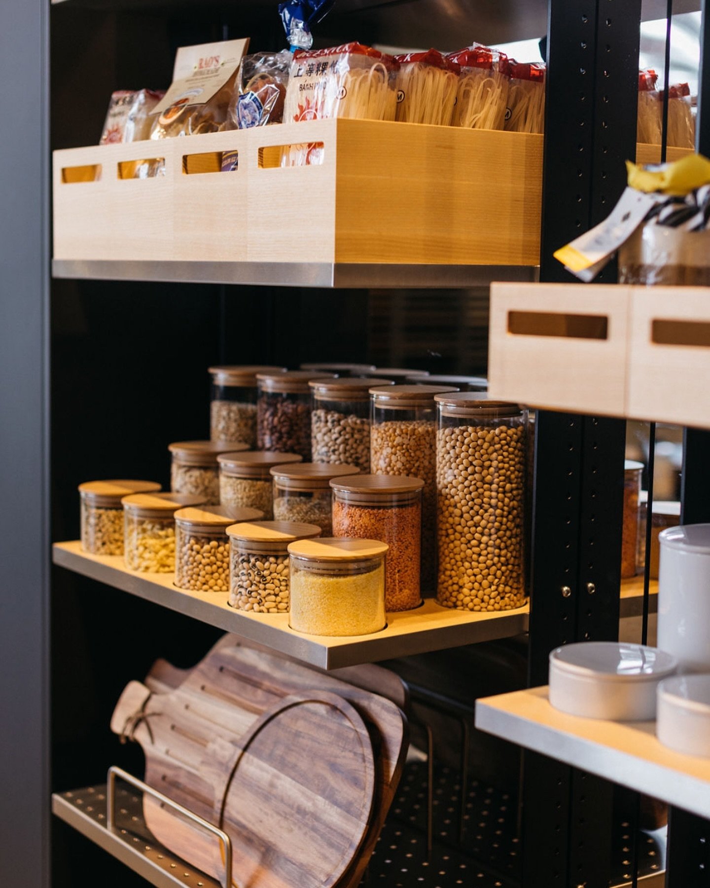 Sustainable organization products is a lifestyle choice a lot of clients are shifting towards. People are done with plastic and leaning into wood &amp; glass more. I&rsquo;m here for it! 

Here&rsquo;s the perfect example of sustainable products in t