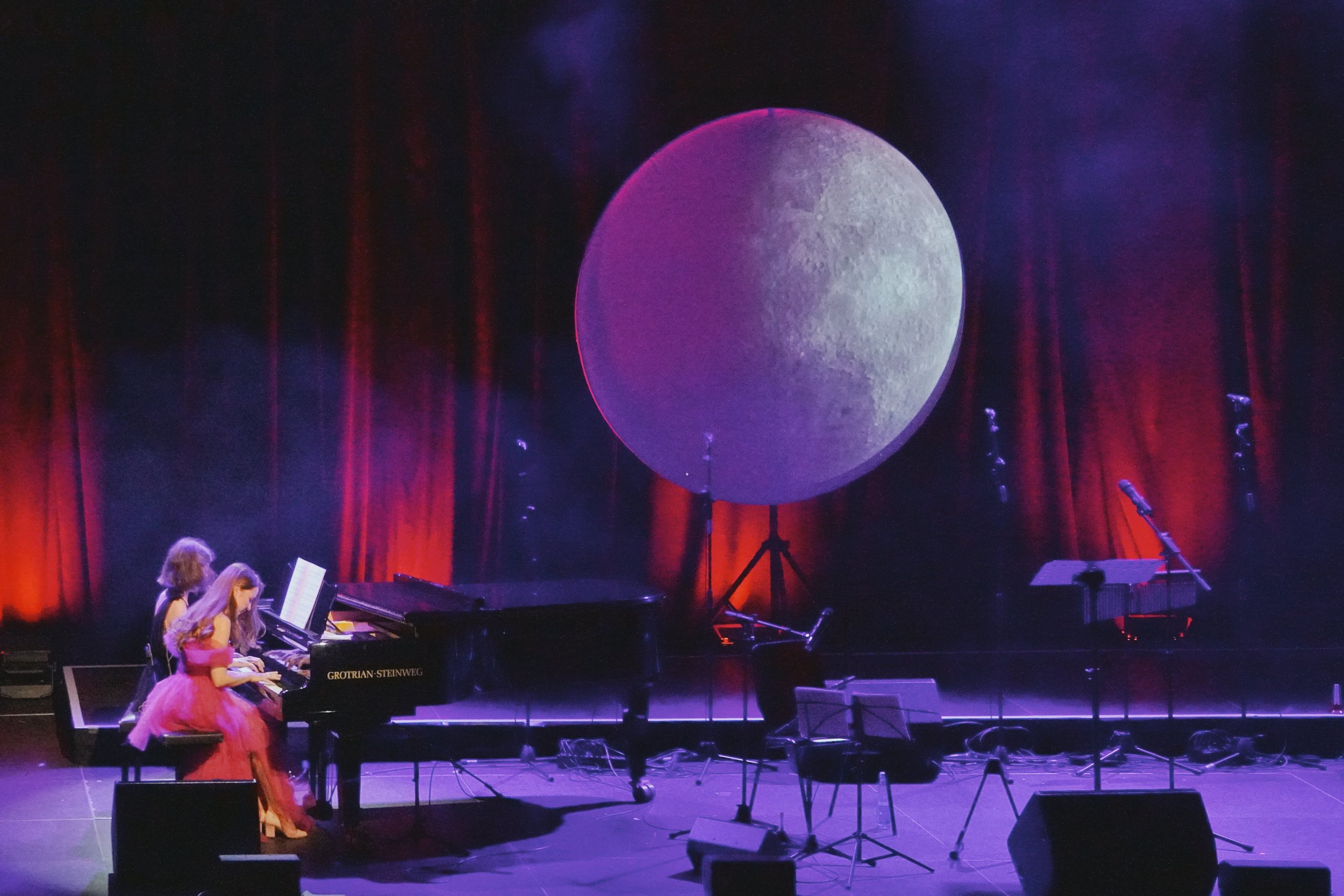 Maria&amp;Sofia beim Weihnachtskonzert im Pavillon Hannover