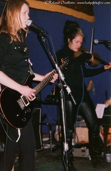Mary Timony Joan Wasser live 1995