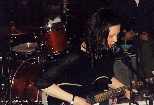 4-10-01-marynew.jpg