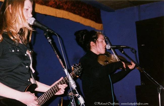 Mary Timony Joan Wasser live 1995