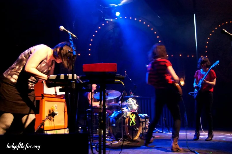 5-4-12-wild-flag15.jpg