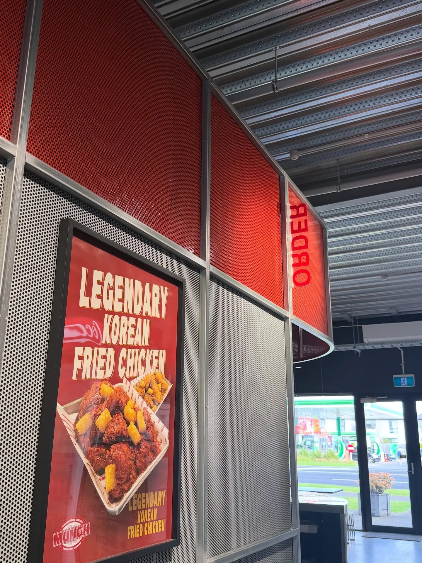 Good Chicken, good space ❤️