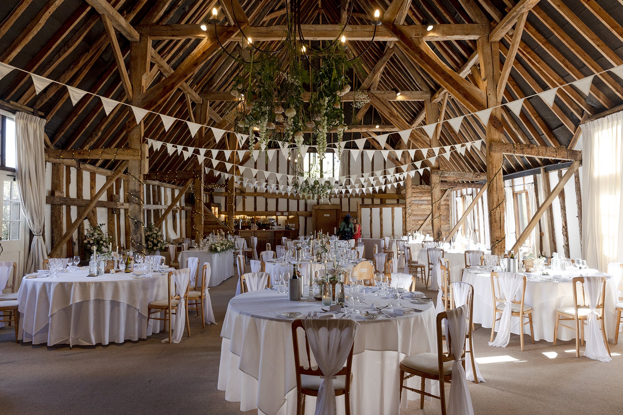 0028-CLOCKBARN-.jpg