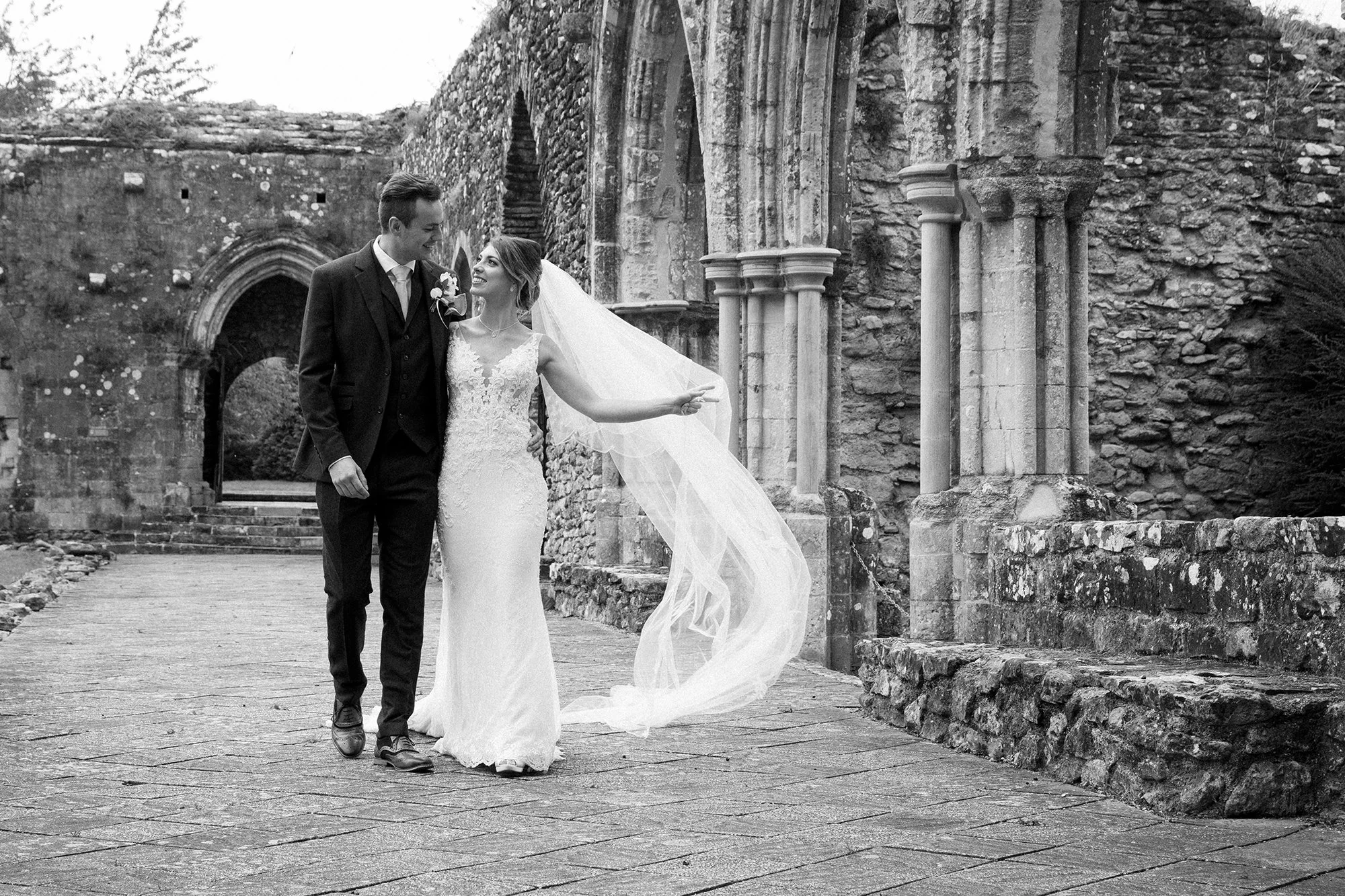 hampshire wedding photography - beaulieu domus weddings-new forest wedding