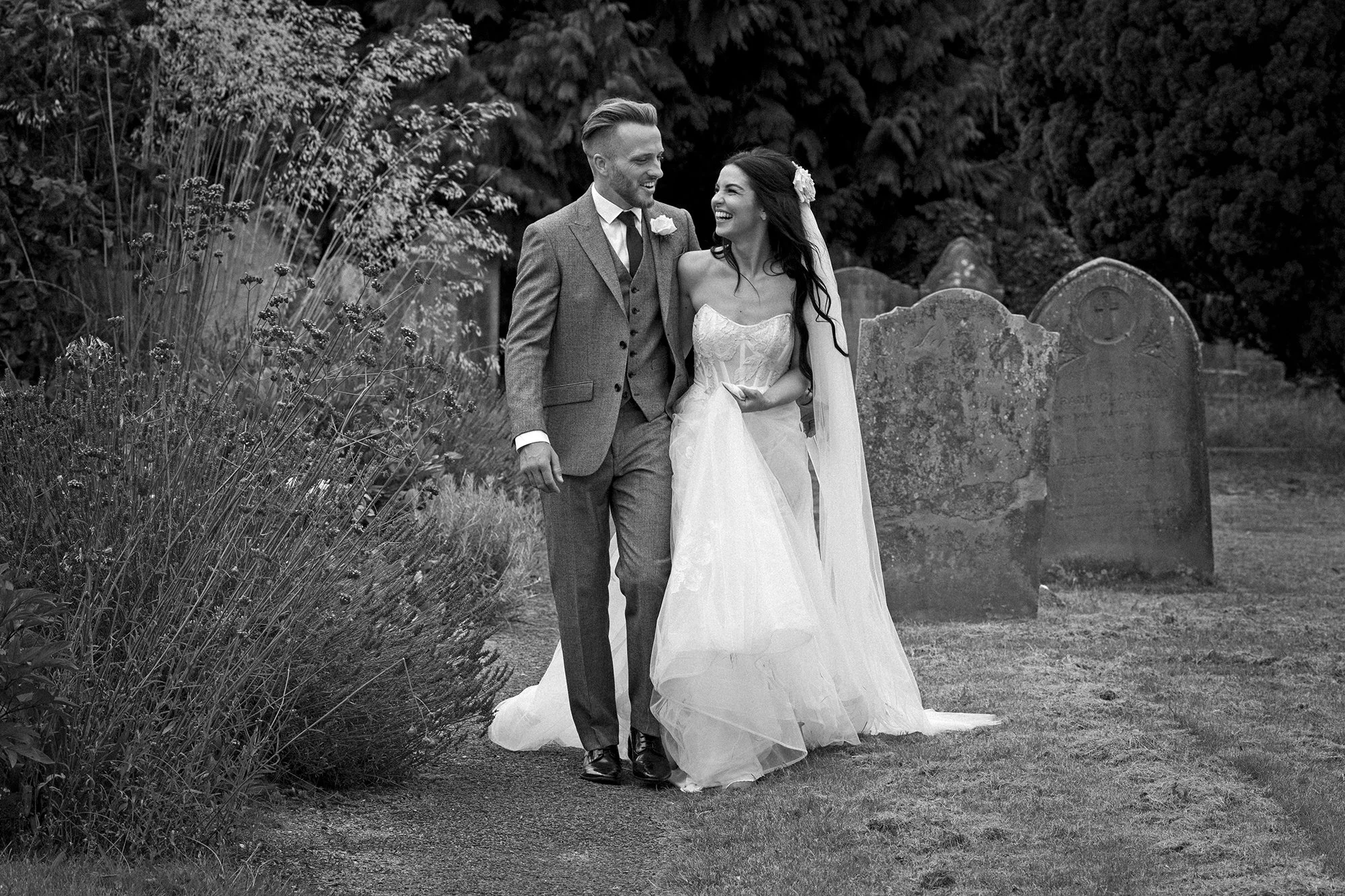 wedding photography-hampshire wedding photographers