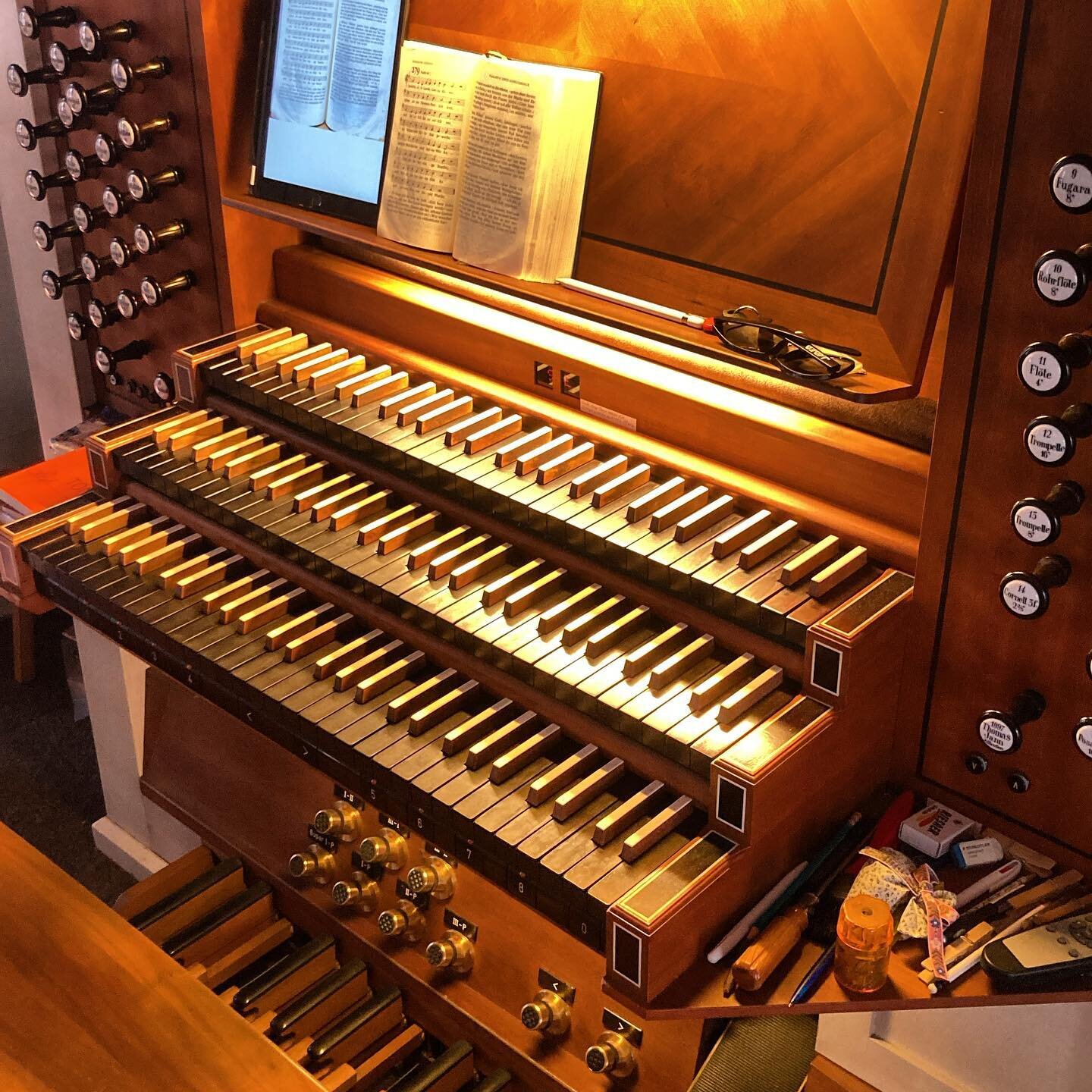 Heute mal ganz anders&hellip; 
#orgel #kirchenorgel #jannorgel #stmartin #nienburg #practice #newinstrument #machterguteklang