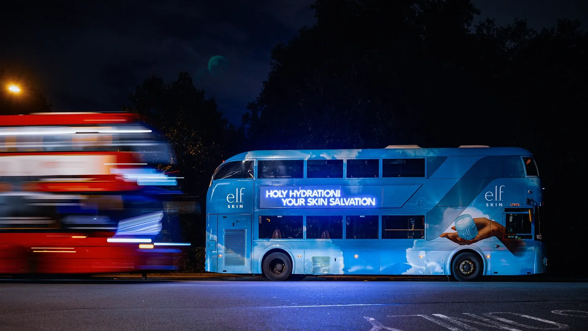 Benefits of Bus Wraps in Transport Advertising