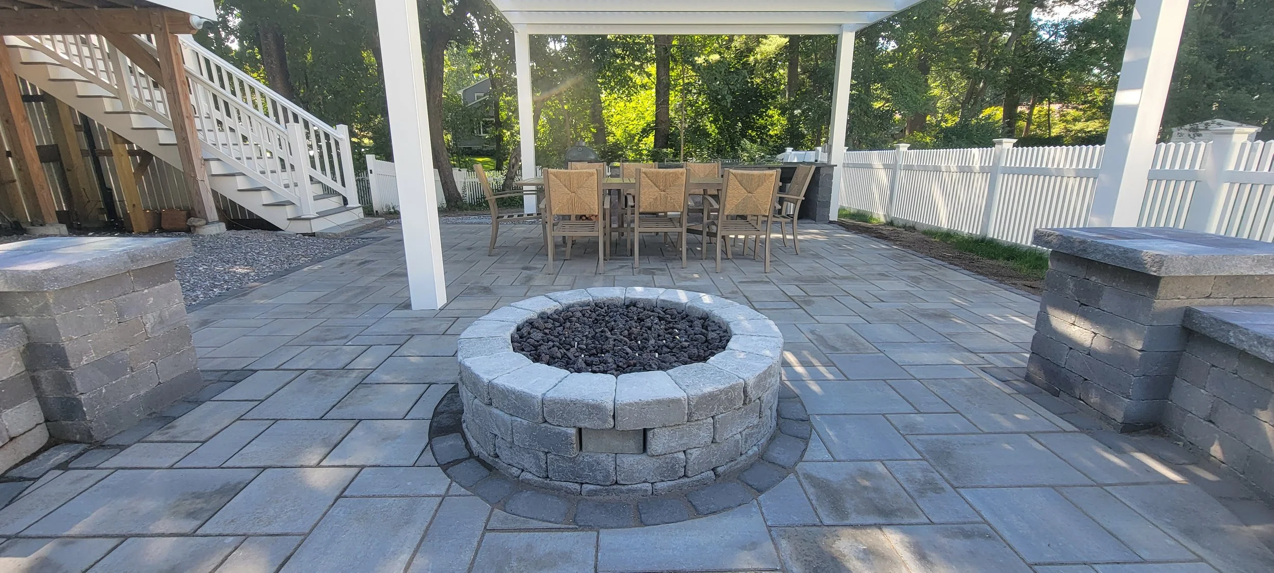 Patio, Gas Firepit, Pergola, Kitche