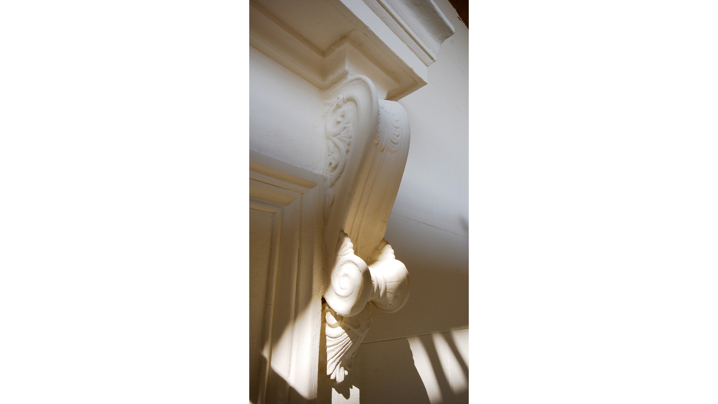 uberraum-german-embassy-facade-14_res.png