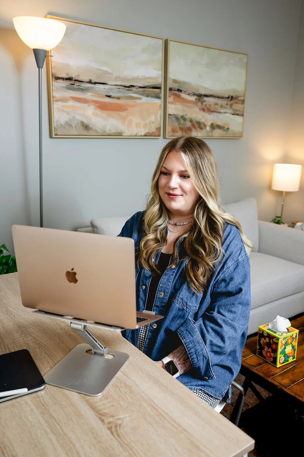 Emily Cinque is an eating disorder and trauma therapist. Emily specializes in providing eating disorder therapy and therapy for postpartum depression and anxiety in Horsham, PA.