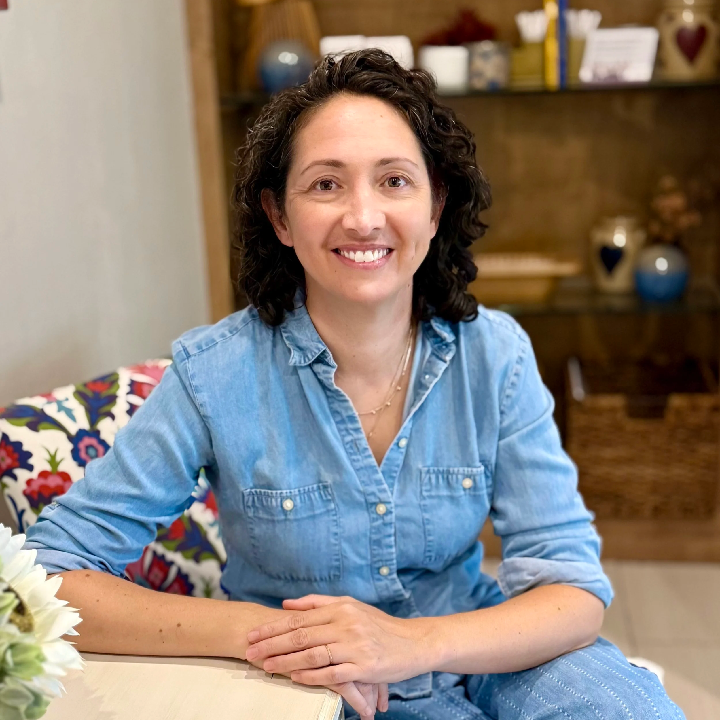 Tanya Sheldon is a trauma therapist near me who specializes in CPTSD