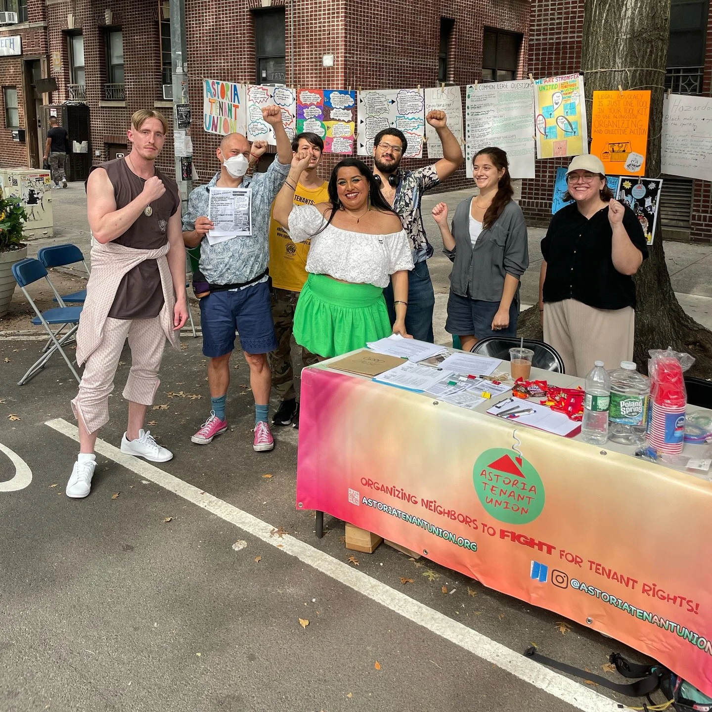 Yerrrr Astorians, we out here on @31staveopenstreet for the #community TODAY from 1-5 PM for our 2 year anniversary!
We have tenant circles, art building, & a visioning activity of what a world without landlords look like. Come by!