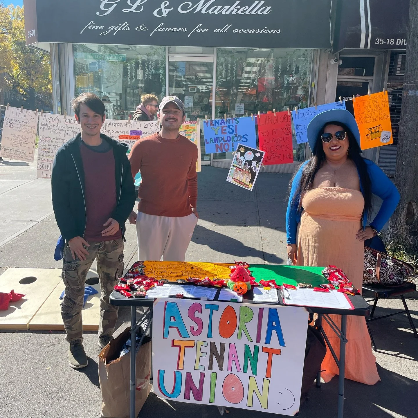 Happy early Halloween 🎃👻 Astorians! Come check us out this #spooky season on the @ditmarsblvd #halloween #halloween🎃#boo #astoria #queens