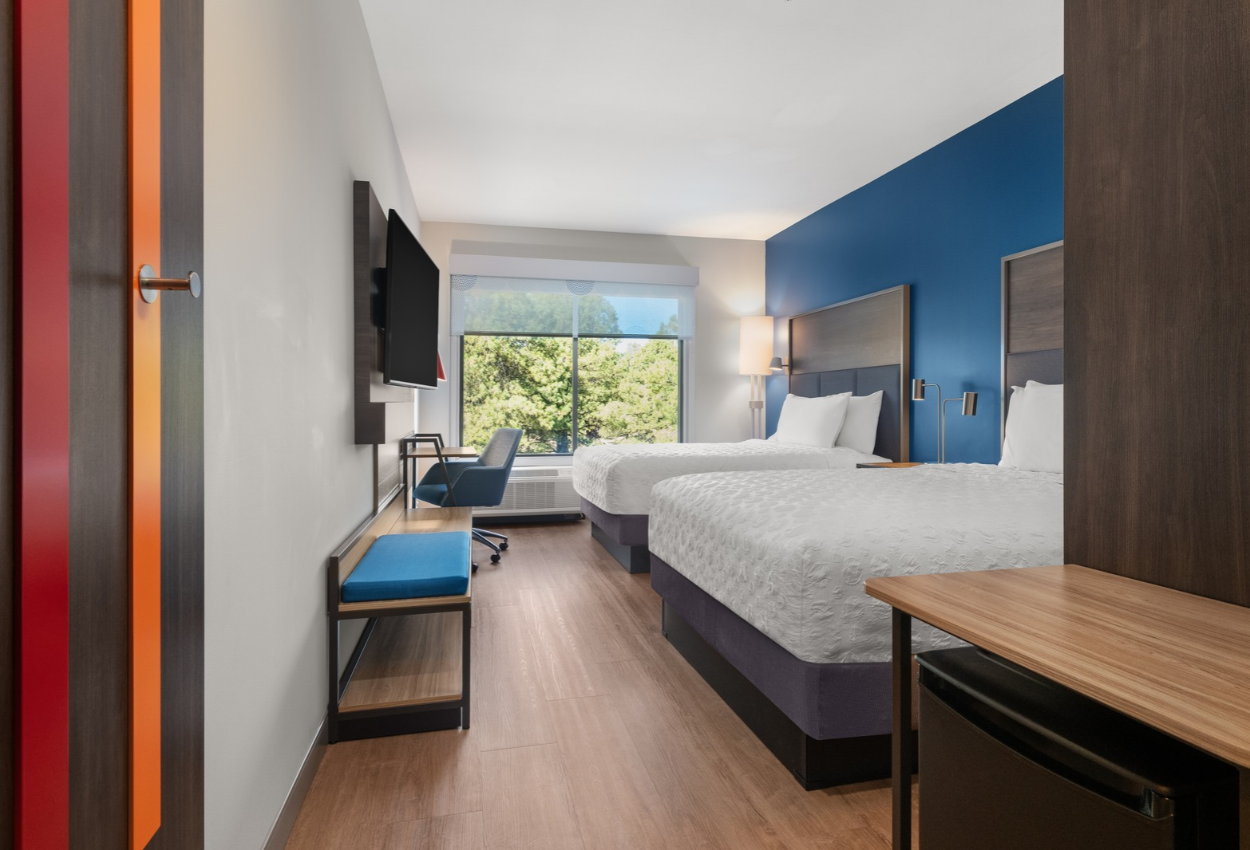 Dbl_Queen_Guestroom_Home2_TRU_Flagstaff.png