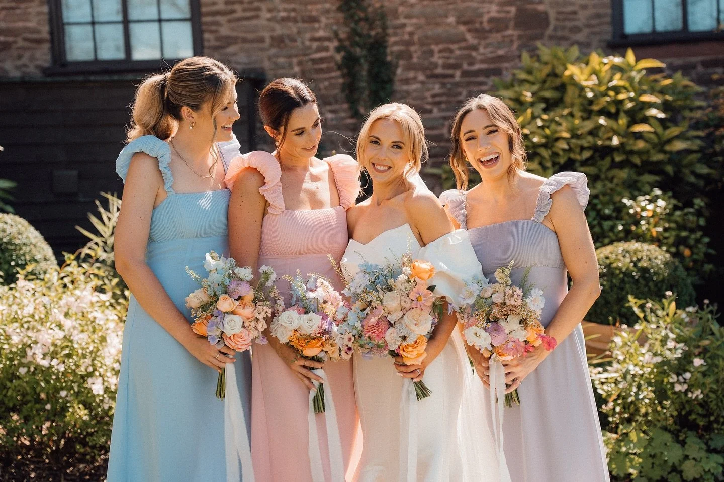 Meg with her girls, and all the joy that comes with it. Nothing but smiles on this beautiful July day @rowton.castle 

Captured perfectly by @bowl.of.corks.photo 

Garden style, abundant and simply delicious florals.

For flowers as unforgettable as 