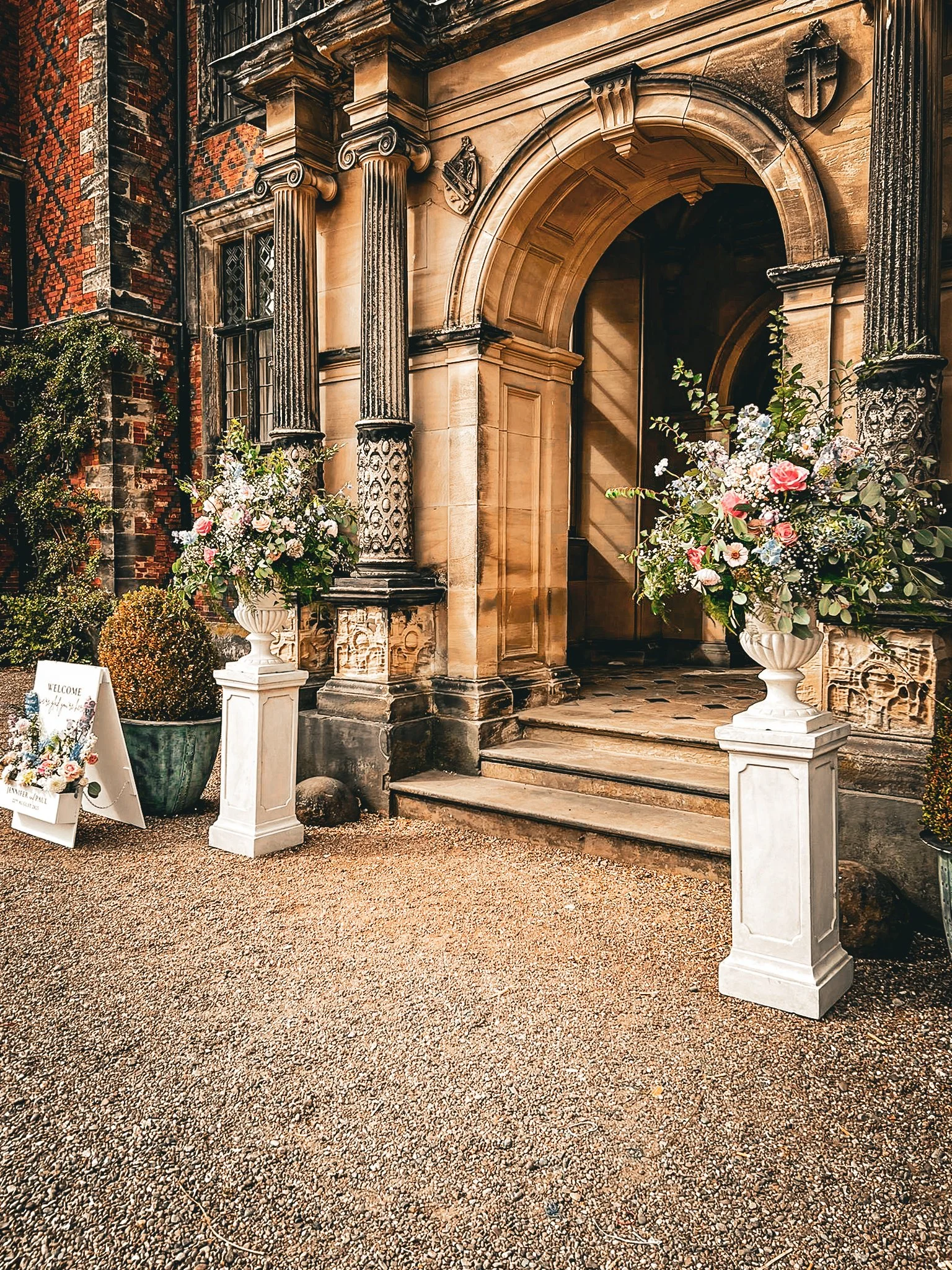 Urns outside Arley Hall.jpg