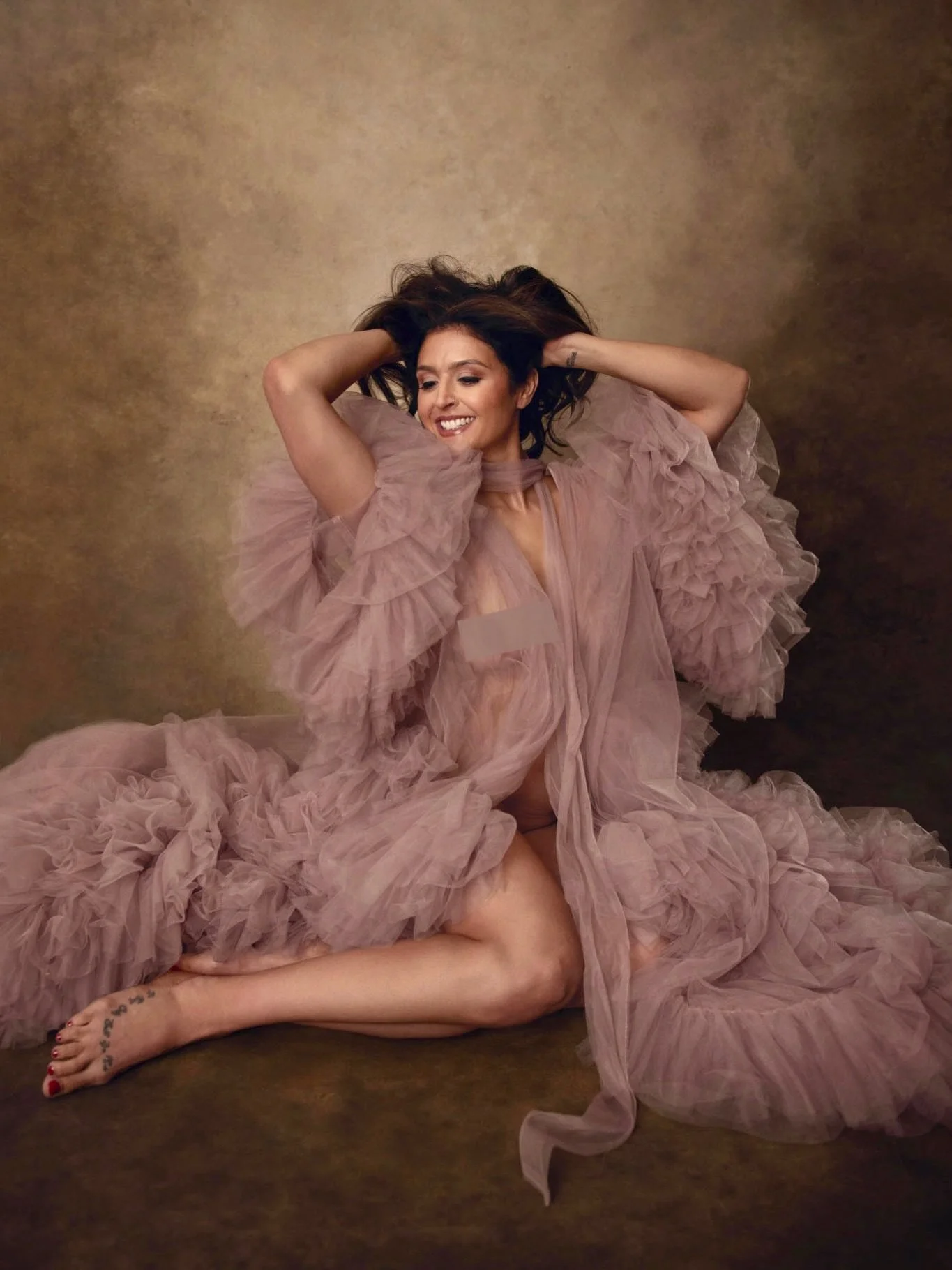 This is what it looks like to celebrate yourself 🖤 

#denverboudoirphotography #celebrateyourself #selflovesessions