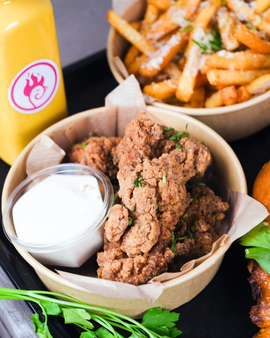 Have you tried our homemade chicken tenders yet?
Crispy outside. Juicy inside. No shortcuts.
Dip them, share them, or keep them to yourself 💀 

You&rsquo;ll order them again.

#sidechick #betterthanyourmainchick #CopenhagenFood #CphFood #K&oslash;be