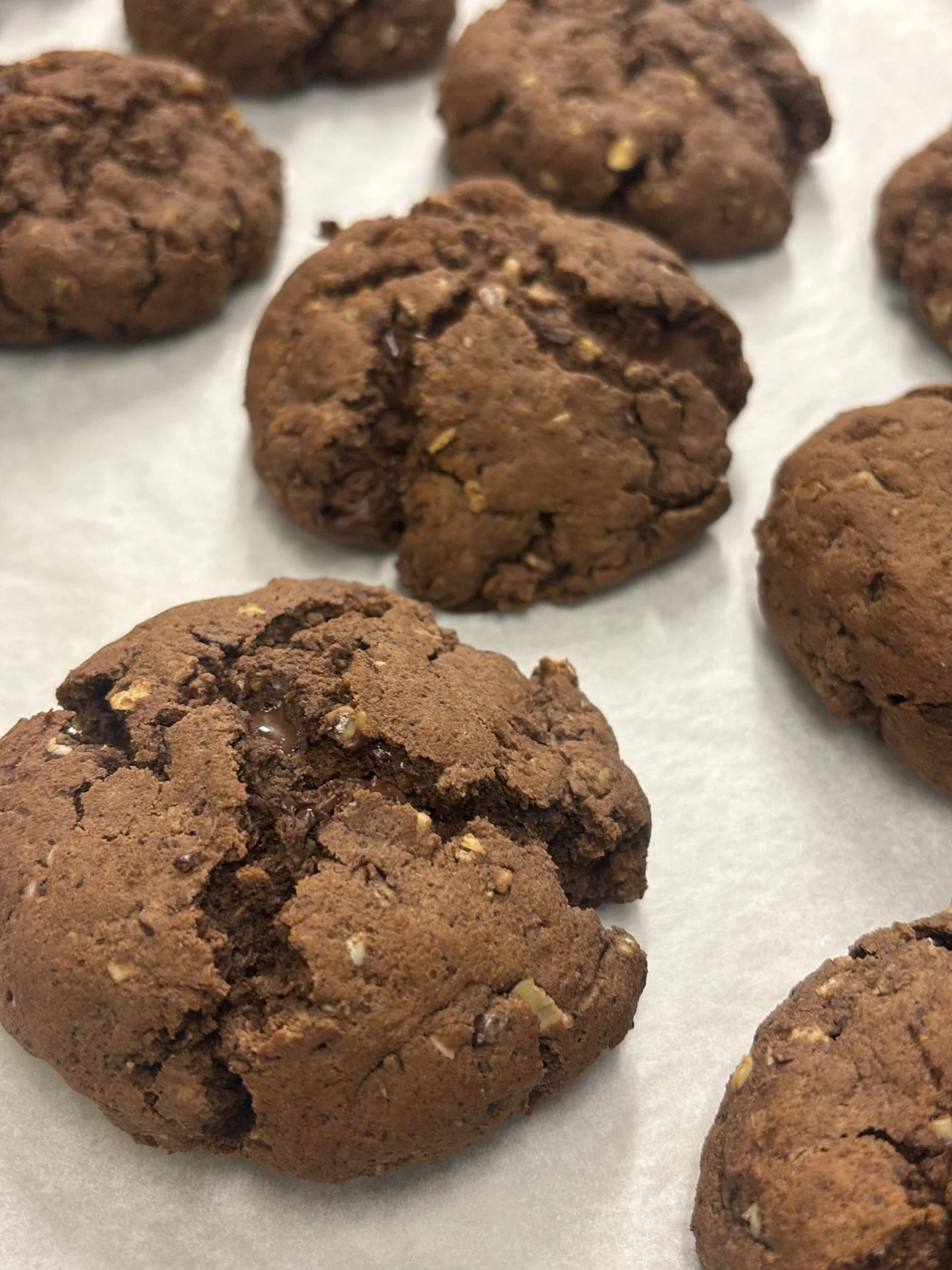 After a little sweet treat that&rsquo;s packed with protein?? Look no further, double dark chocolate protein cookies are now available on the website! (They&rsquo;re phenomenal). #mealprep #mealprepservice #smallbusinesssupportingsmallbusiness #gymfo