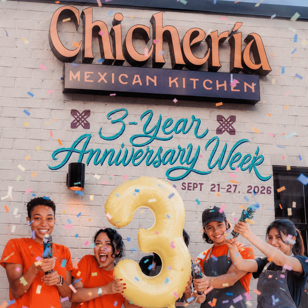 Chicheria staff with "3" balloon and confetti